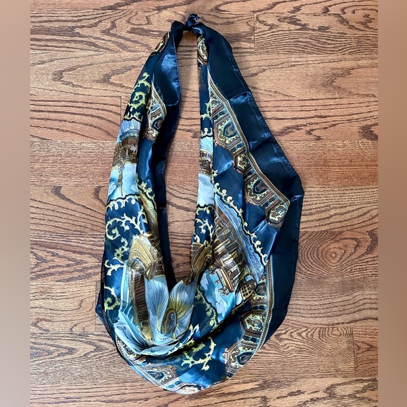 Accessories - Scarf